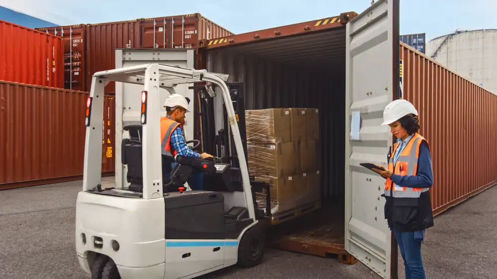 Hire a Shipping Container Online in Australia Hire a Shipping Container Online in Australia